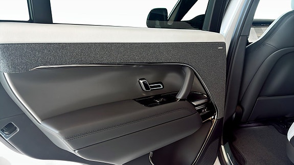 Land Rover Range Rover Sport 11 of 13