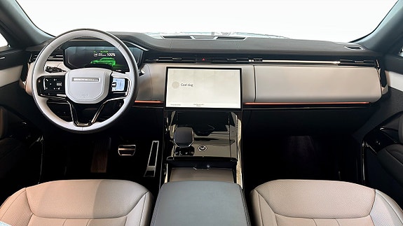 Land Rover Range Rover Sport 4 of 5