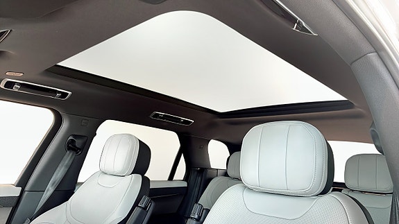 Land Rover Range Rover Sport 13 of 13