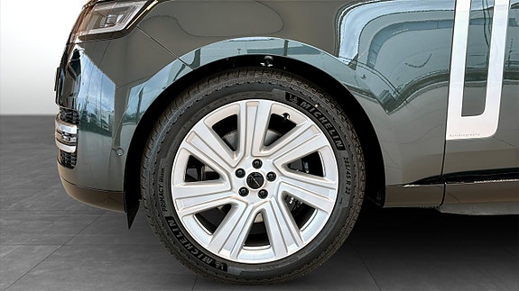 Land Rover Range Rover 9 of 13