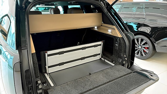Land Rover Range Rover 13 of 13