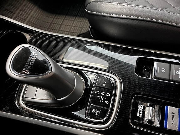 Mitsubishi Outlander 11 of 17
