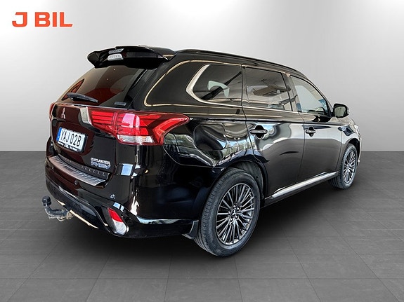 Mitsubishi Outlander 3 of 17