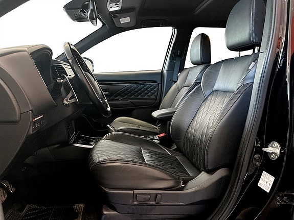 Mitsubishi Outlander 4 of 17