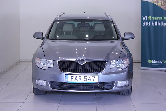 Skoda Superb 3 of 5