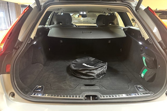 Volvo V90 13 of 14