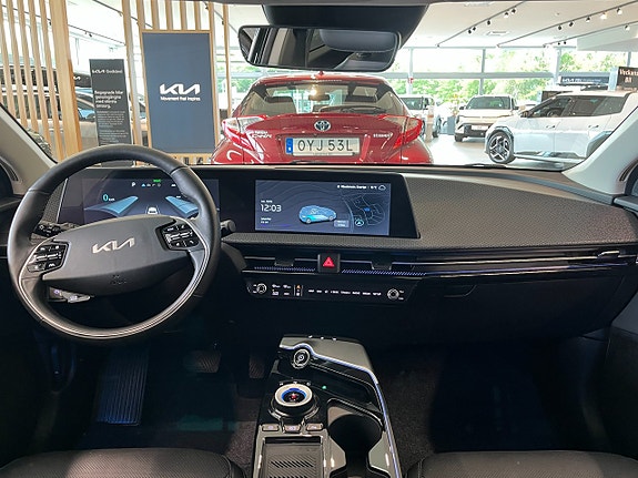 Kia EV6 9 of 21
