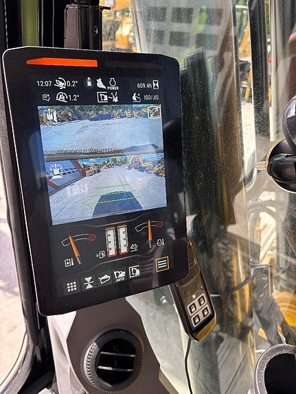 CAT 330 5 of 11