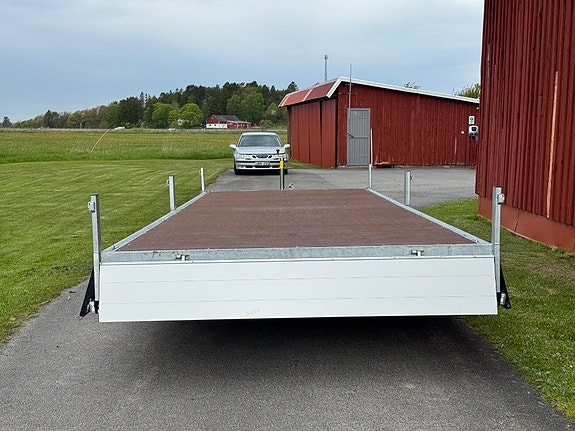 30% pga defekt Gaupen Släpvagn 588x208cm 3500kg 8 of 14