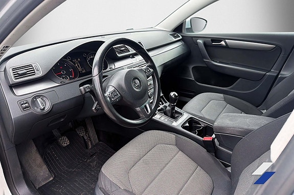 Volkswagen Passat 4 of 5