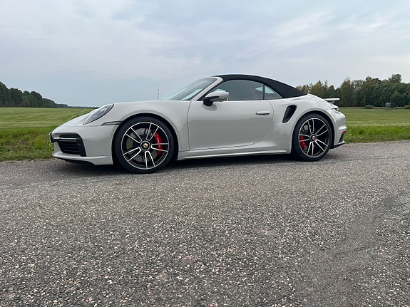 Porsche 911 Turbo 5 of 7