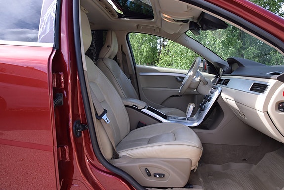 Volvo S80 9 of 26