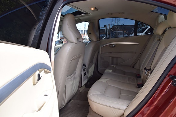 Volvo S80 10 of 26