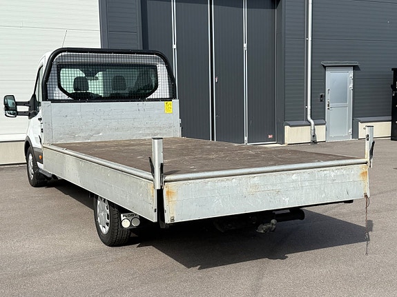 Ford Transit 12 of 18