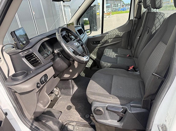 Ford Transit 15 of 18