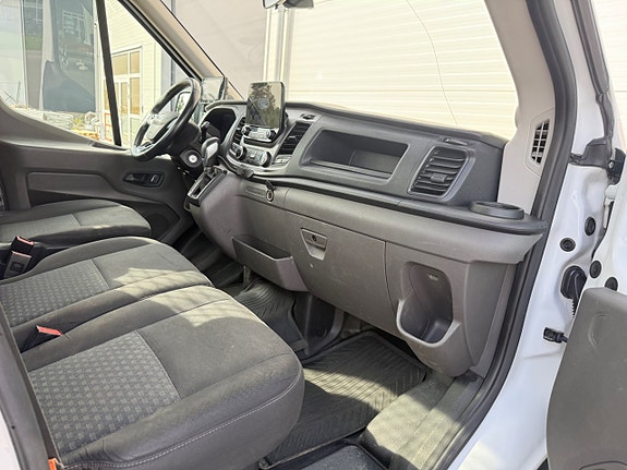 Ford Transit 16 of 18