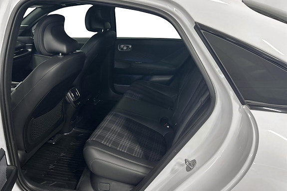Hyundai Ioniq 6 7 of 8