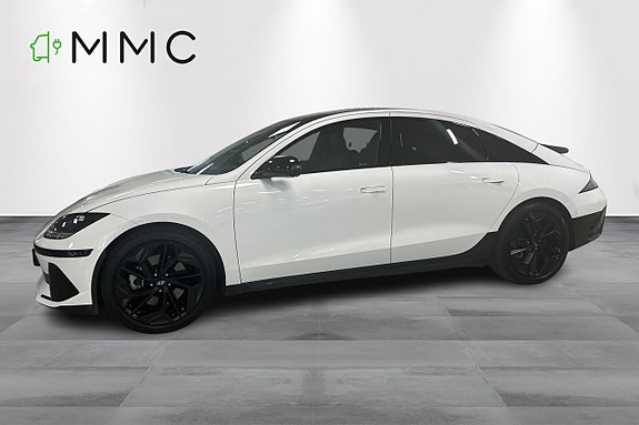 Hyundai Ioniq 6 3 of 5