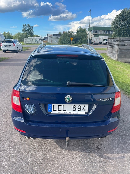 Skoda Superb 4 of 5
