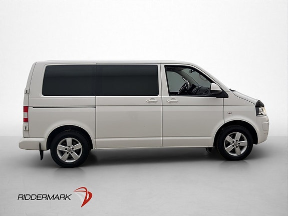 Volkswagen Caravelle 3 of 5