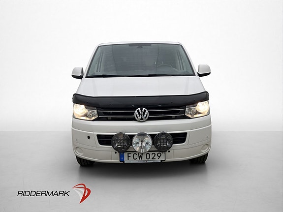 Volkswagen Caravelle 5 of 5