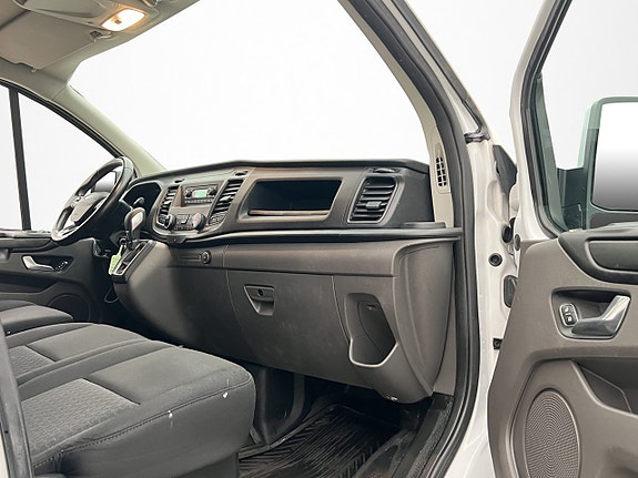 Ford Transit Custom 23 of 23