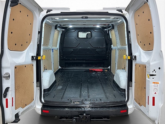 Ford Transit Custom 11 of 23