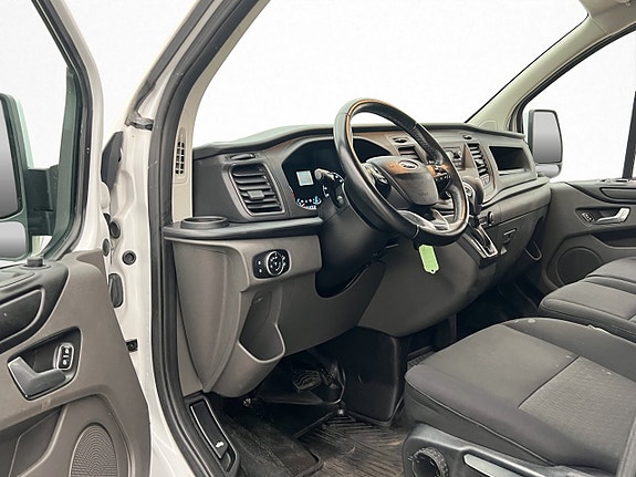 Ford Transit Custom 15 of 23