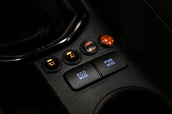 Toyota HiLux 26 of 30