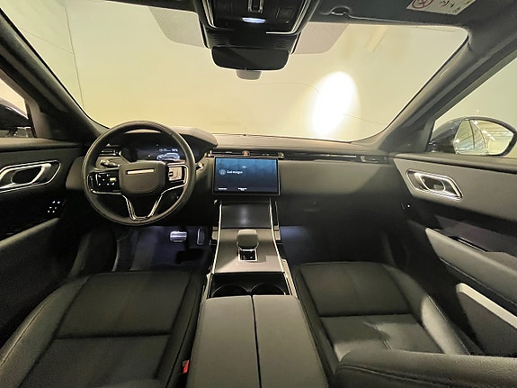 Land Rover Range Rover Velar 7 of 10
