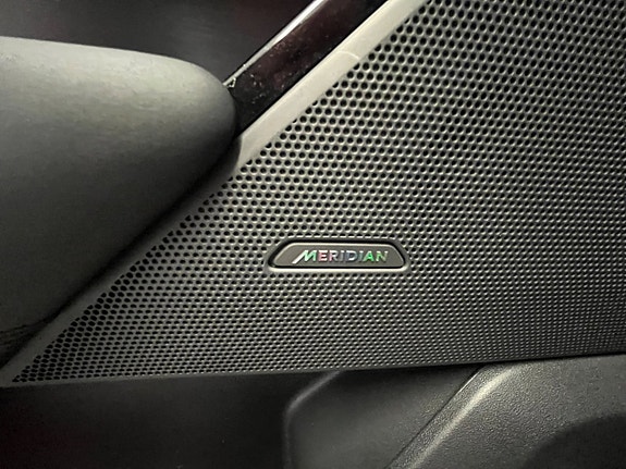Land Rover Range Rover Velar 10 of 10