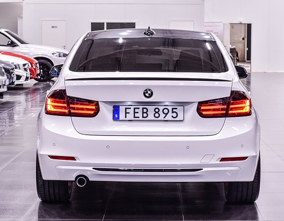 BMW 320d 9 of 14