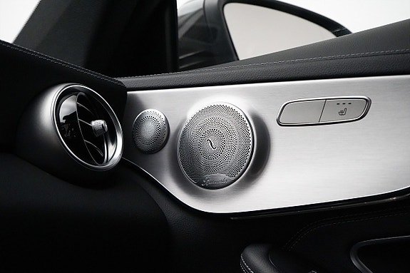 Mercedes-Benz C200 18 of 26