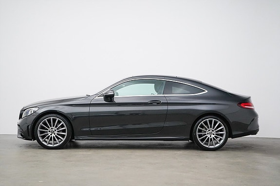 Mercedes-Benz C200 3 of 5