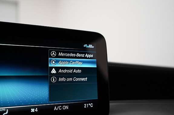 Mercedes-Benz C200 13 of 26