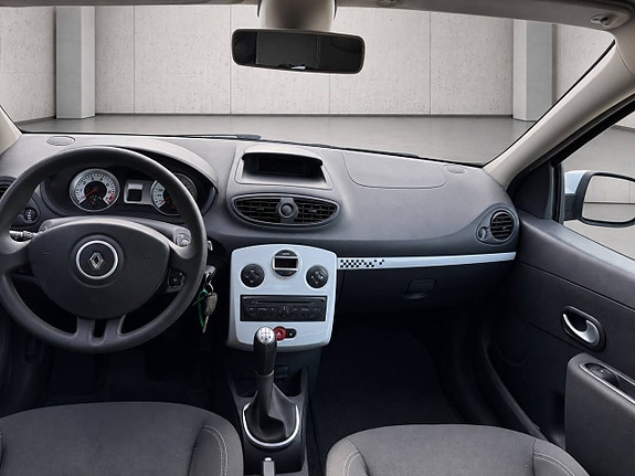 Renault Clio 3 of 5