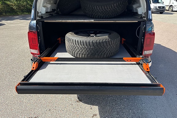 Volkswagen Amarok 7 of 12