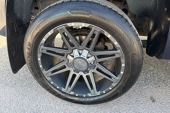 Volkswagen Amarok 6 of 12