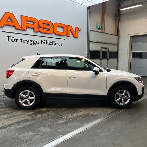 Audi Q2 3 of 5