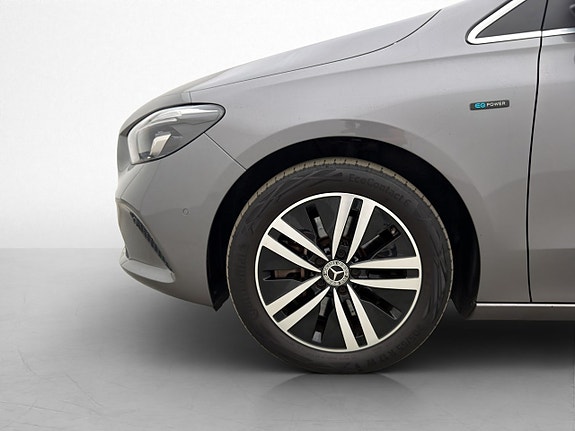 Mercedes-Benz B250 e 27 of 30