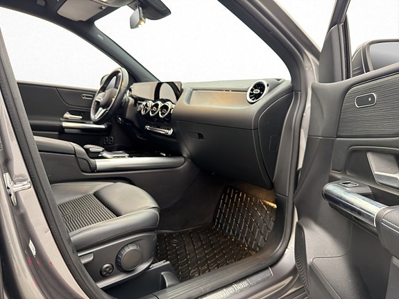 Mercedes-Benz B250 e 10 of 30