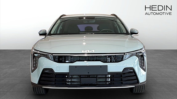 Kia K4 2 of 5