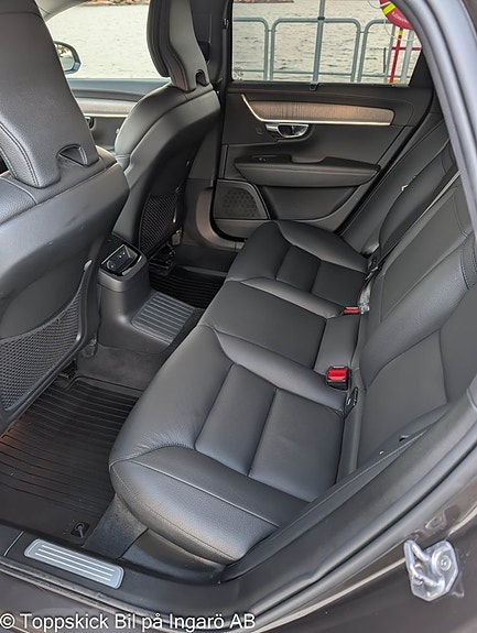 Volvo V90 12 of 28