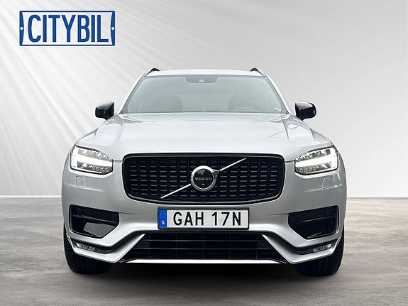 Volvo XC90 8 of 30
