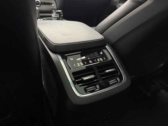 Volvo XC90 29 of 30