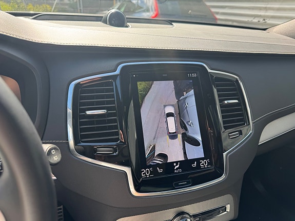 Volvo XC90 19 of 28