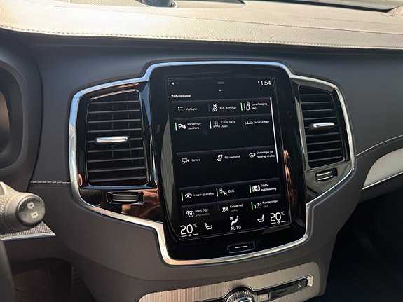 Volvo XC90 23 of 28
