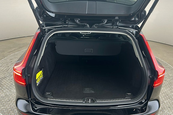 Volvo V60 14 of 28