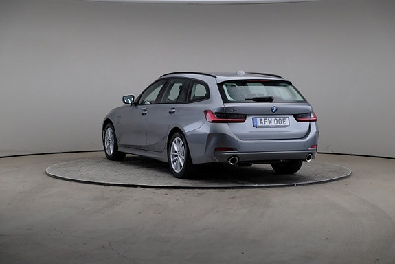 BMW 330e 2 of 25