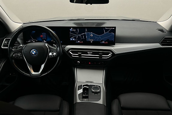 BMW 330e 6 of 25